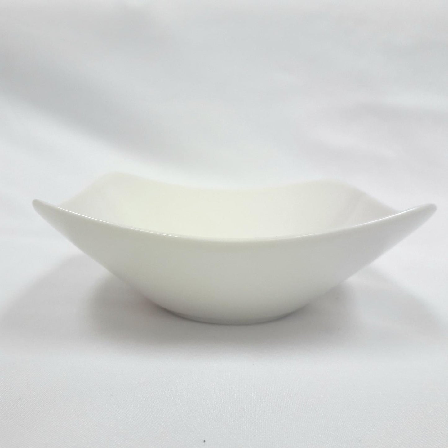White bone square deep bowl : PB 1p